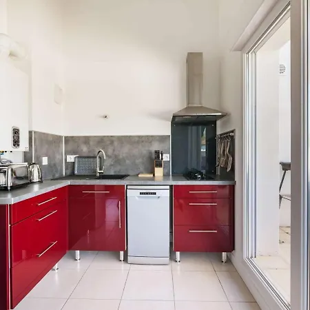 Moderne A Hendaye, 400m De La Plage, Terrasse, Parking Et Wifi Inclus - Fr-1-2-371 Lejlighed